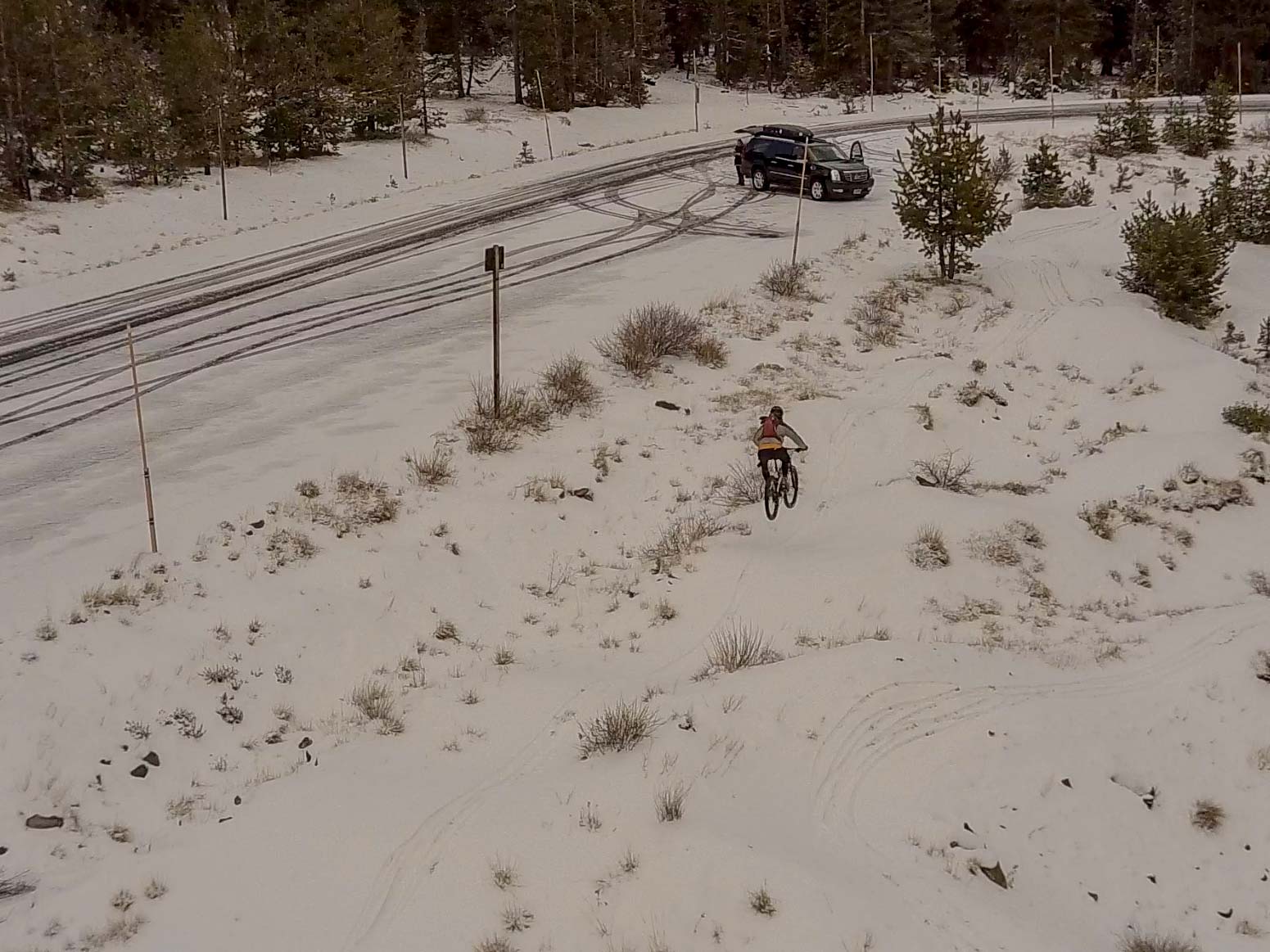 Drone-Mountain-Biking